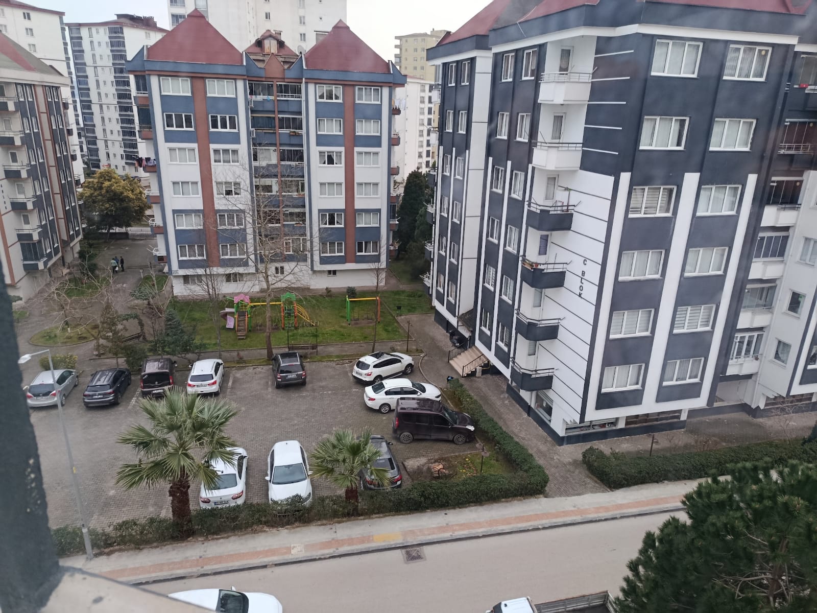 PLEVNE CADDESİNDE KİRALIK DAİRE